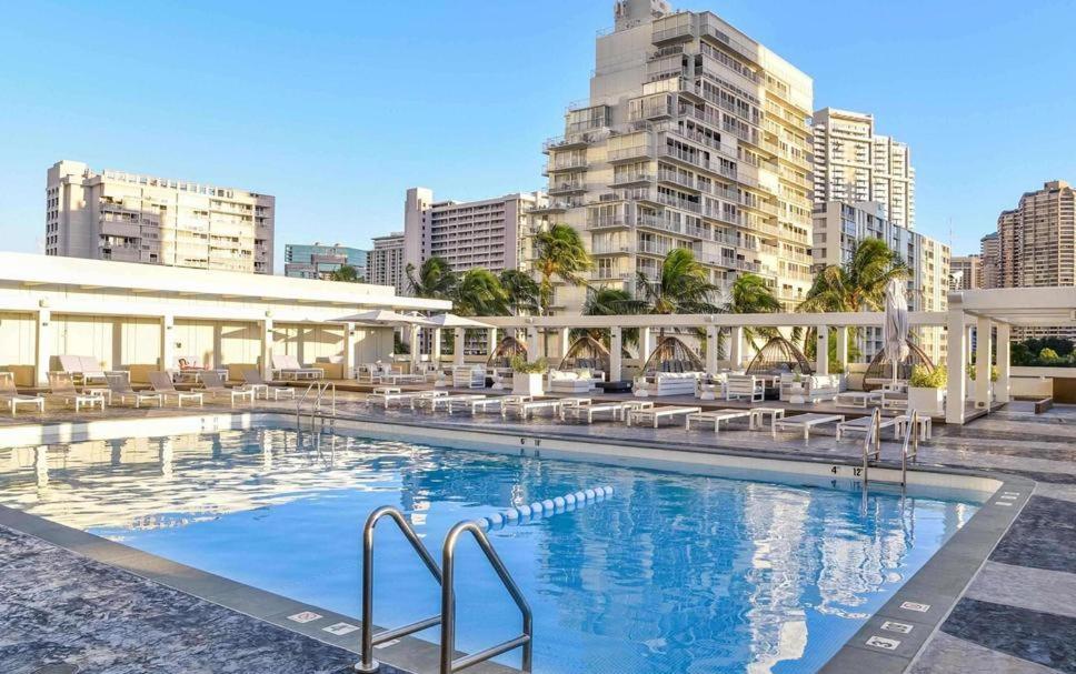 Ala Moana Hotel _ Ocean View With Balcony Honolulu Bagian luar foto